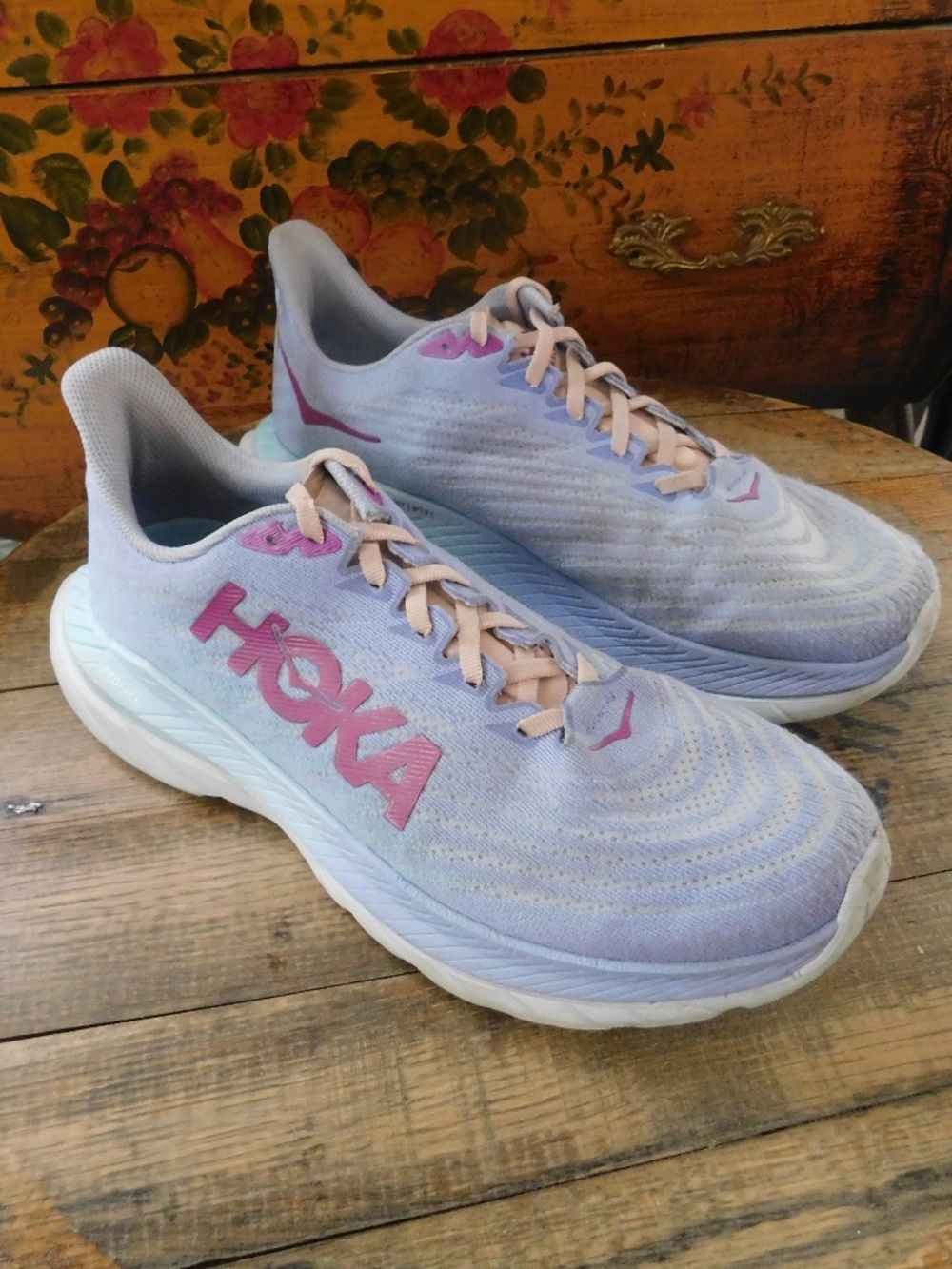 Hoka Womens Mach 5 Size 10.5 B Purple/Blue